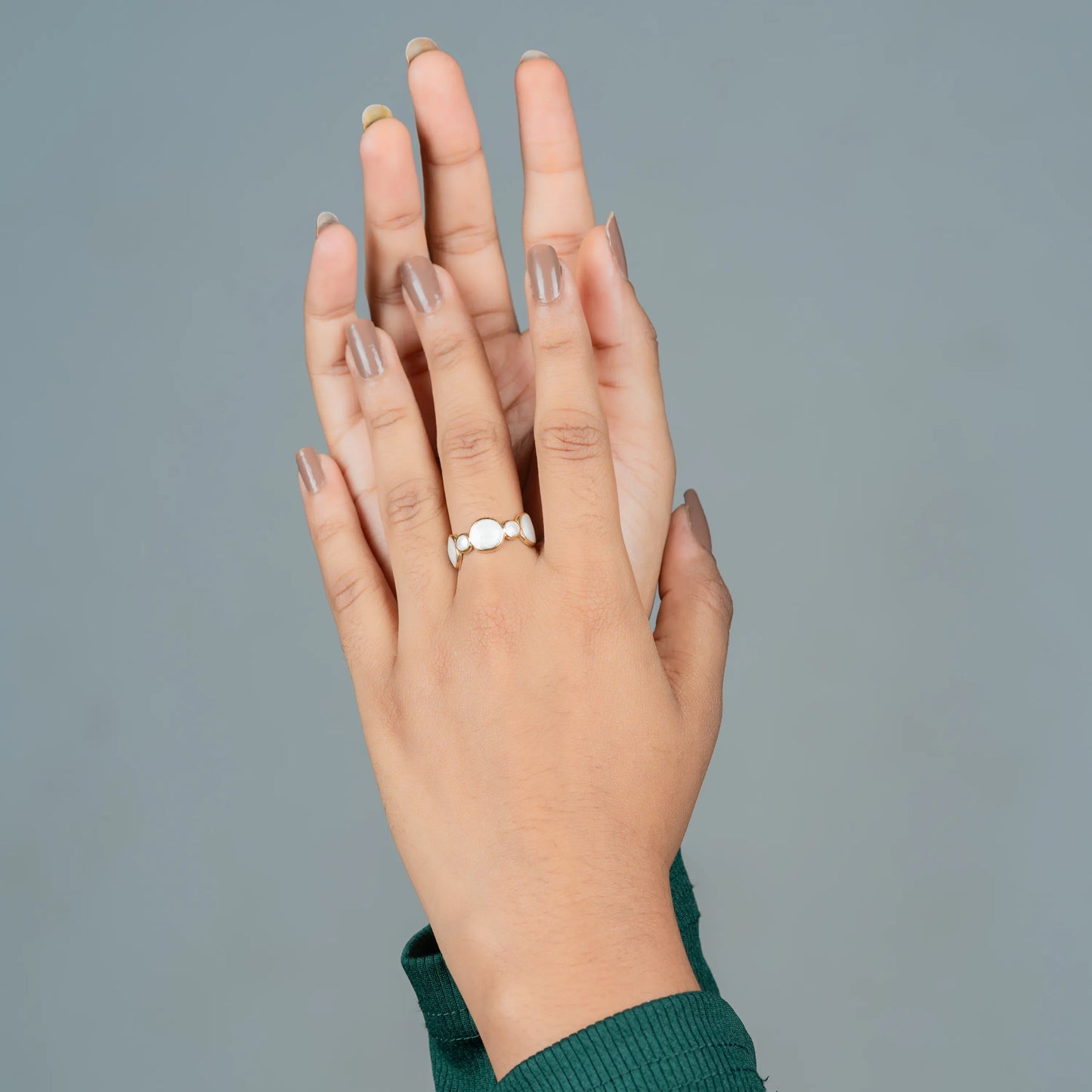 Ripple – Gold Plated Adjustable MOP Accent Ring