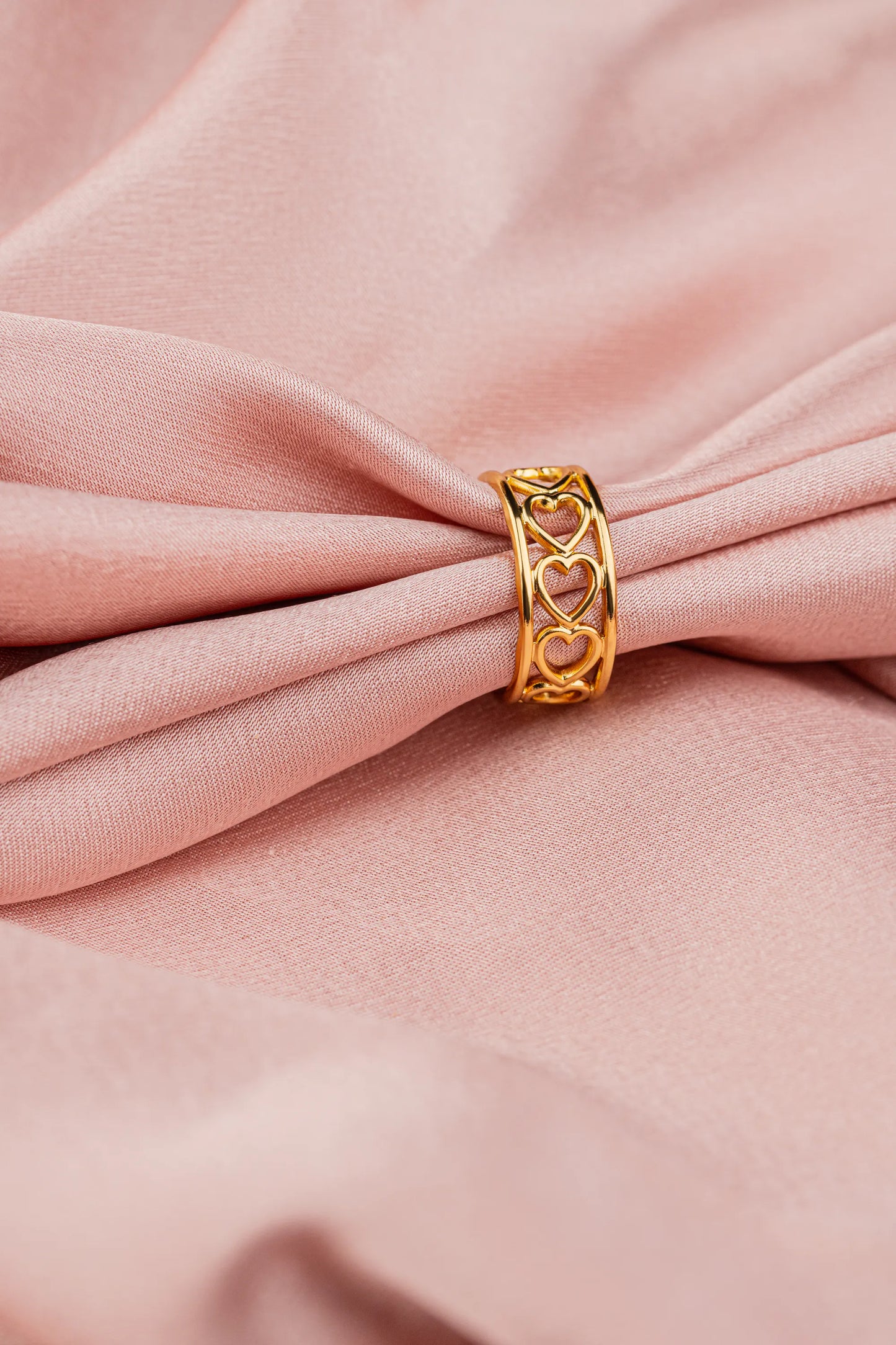 Cadence – 18K Gold Plated Heart Link Adjustable Ring