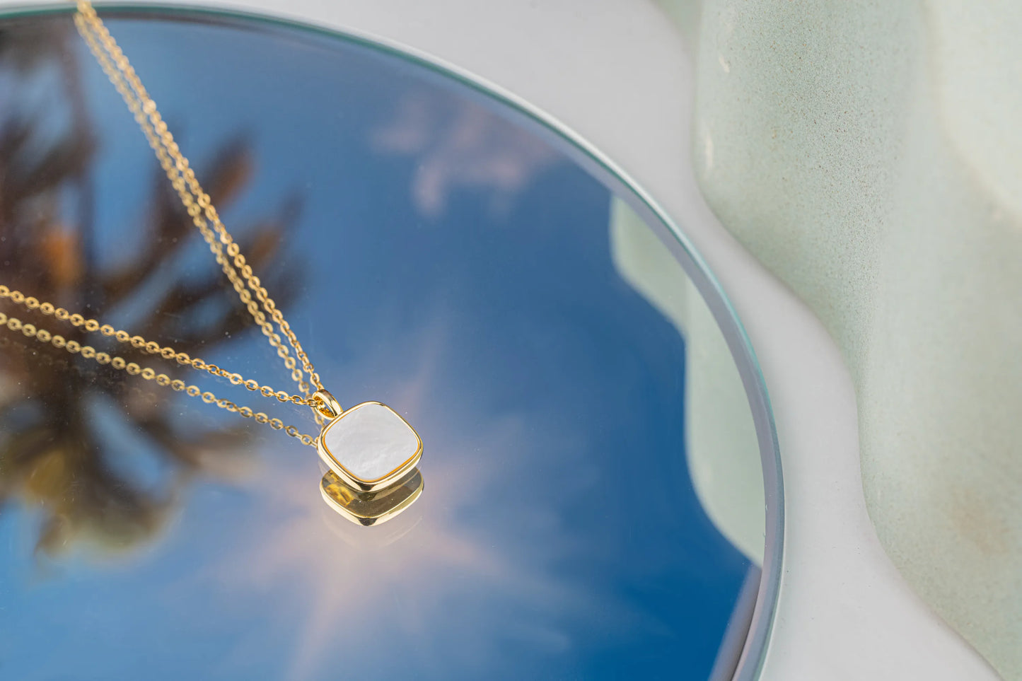 Tile – 18K Gold Plated Necklace with Square MOP Pendant