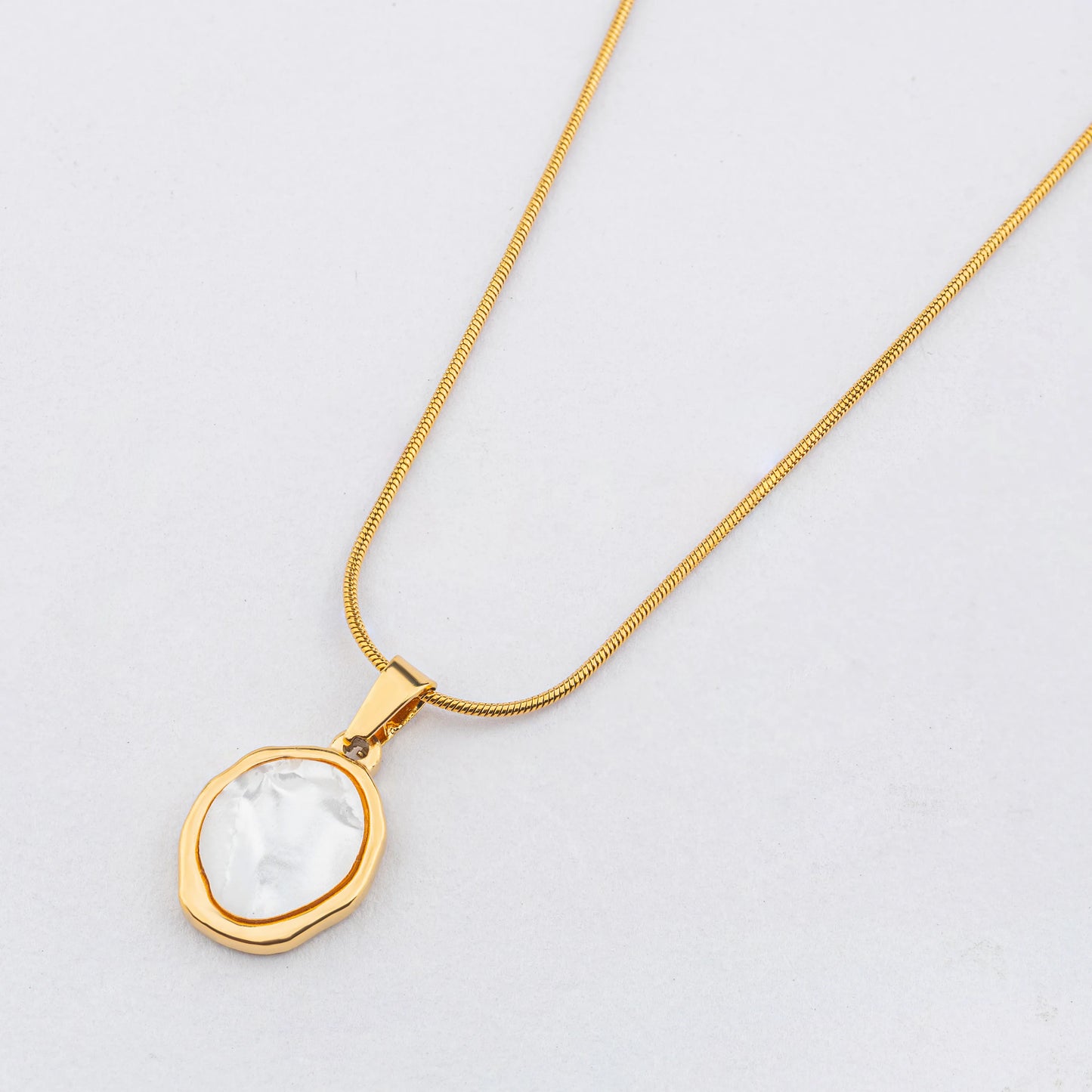 Solace – 18K Gold Plated Necklace with MOP Pendant