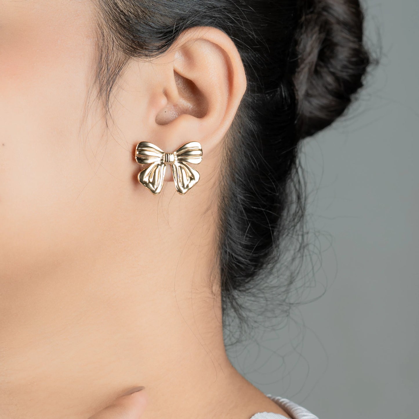 Twinkle – 18K Gold Plated Bow Stud Earrings