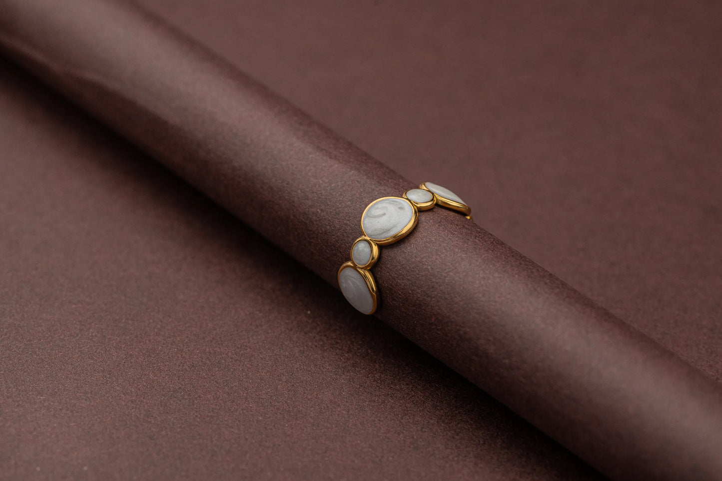 Ripple – Gold Plated Adjustable MOP Accent Ring