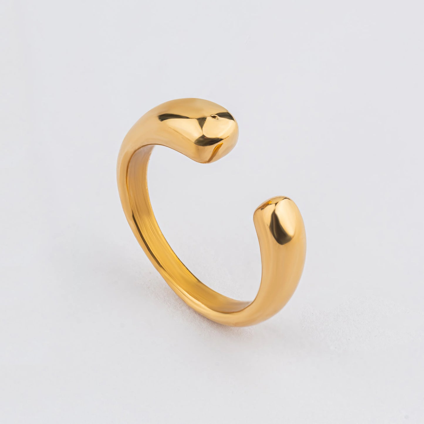 Embrace – Open-Ended Gold Adjustable Ring