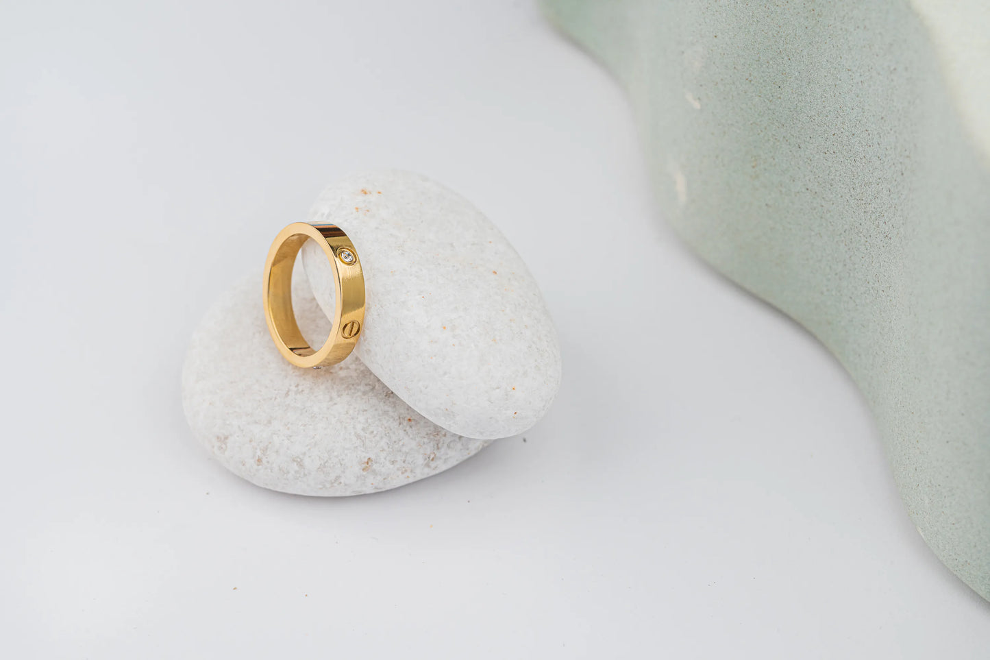 Axis – Crystal Screw Band Ring