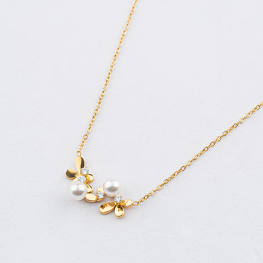 Petaline – 18K Gold Plated Pearl Floral Necklace