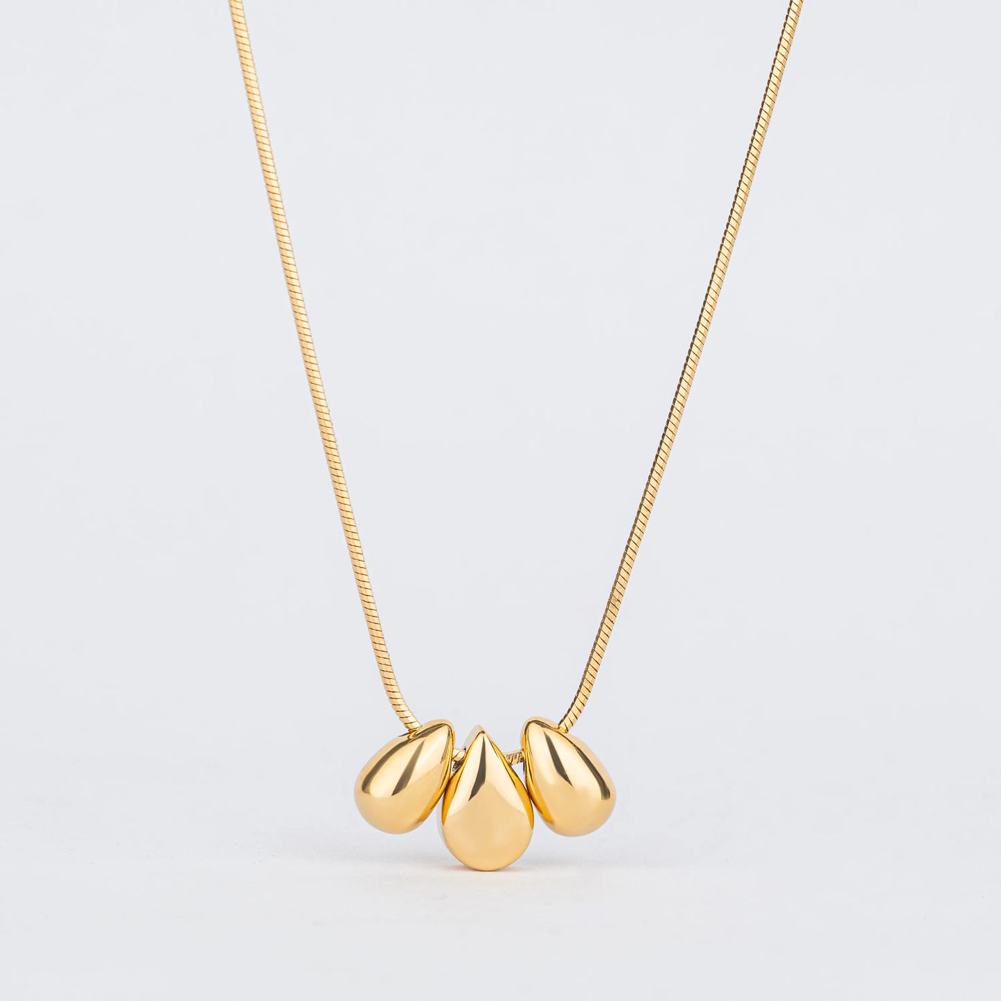 Dewy – Gold Plated Raindrop Pendant Necklace
