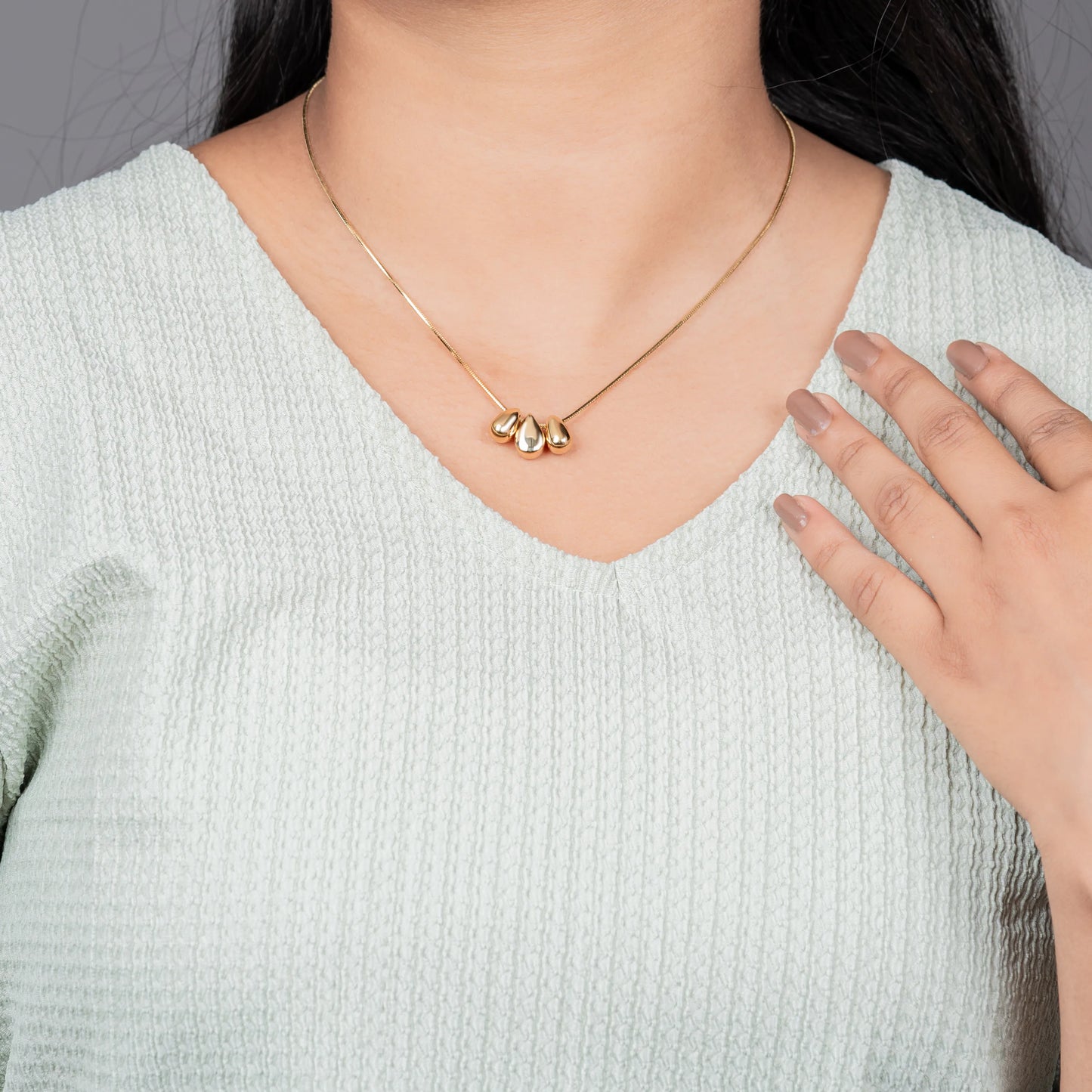 Dewy – Gold Plated Raindrop Pendant Necklace