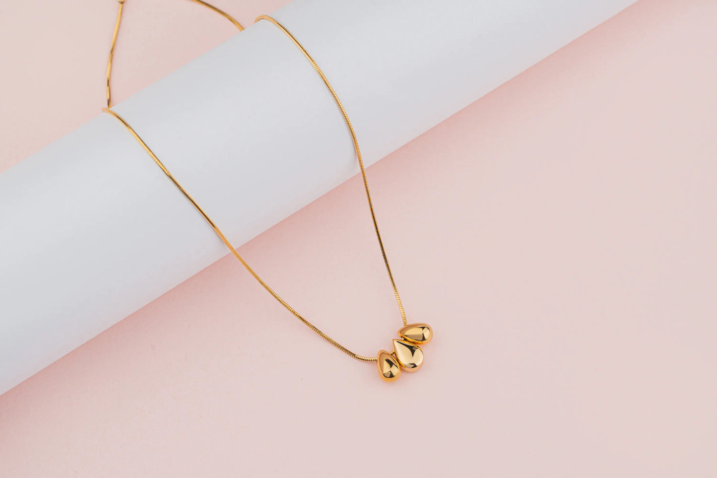 Dewy – Gold Plated Raindrop Pendant Necklace