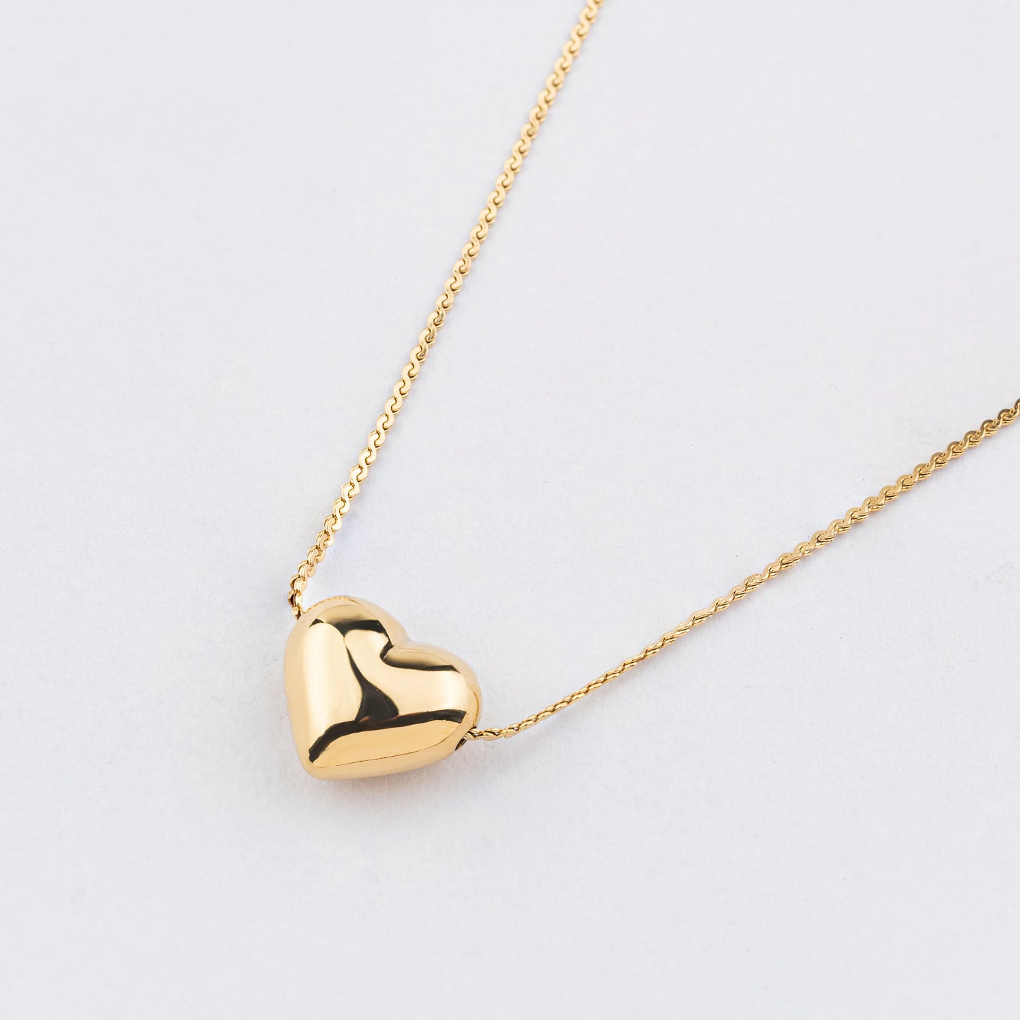 Glow – 18K Gold Plated Heart Pendant Necklace