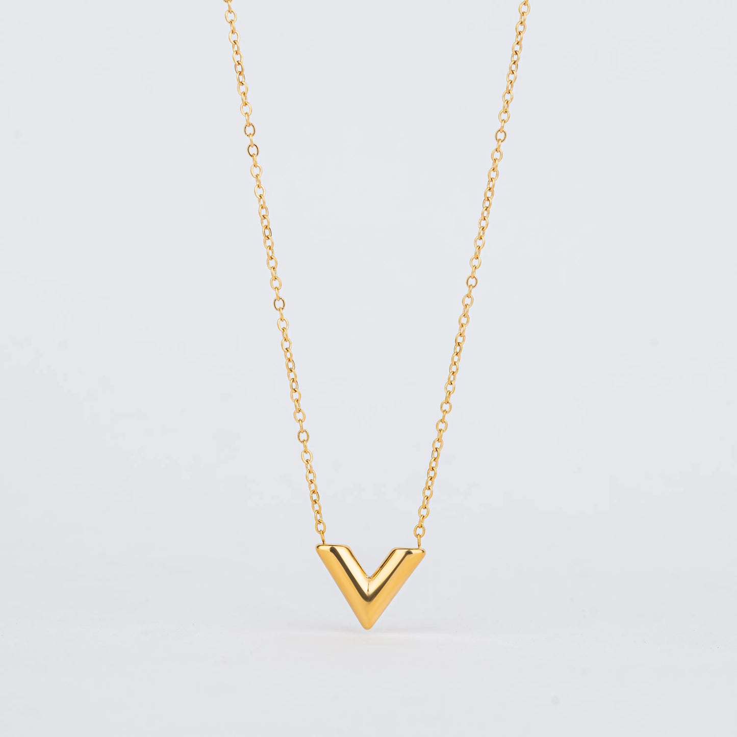 Verge – 18K Gold Plated Gold V Pendant Necklace