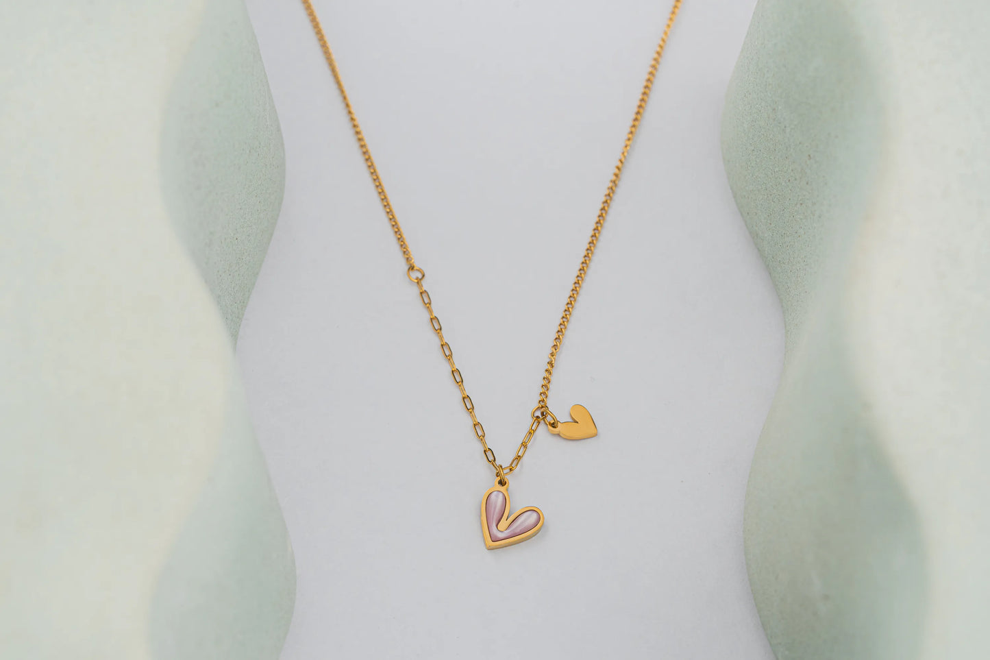 Sweetheart – Gold Heart Pendant Necklace
