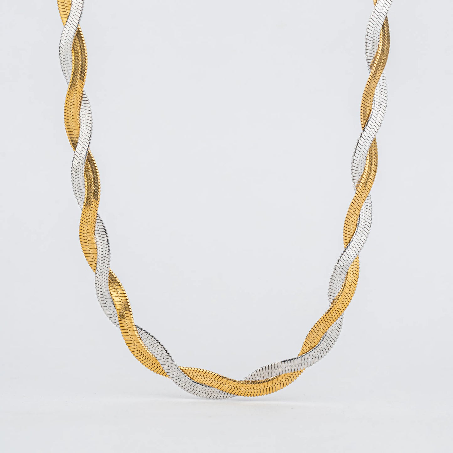Intertwine – Two-Tone Snake Chain Necklace