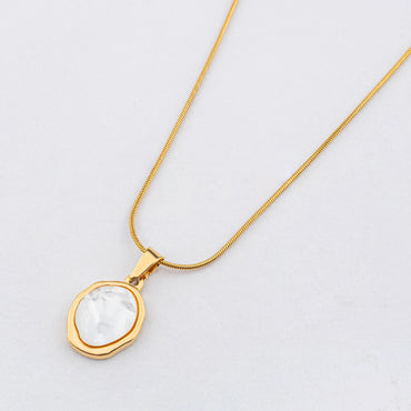 Solace – 18K Gold Plated Necklace with MOP Pendant