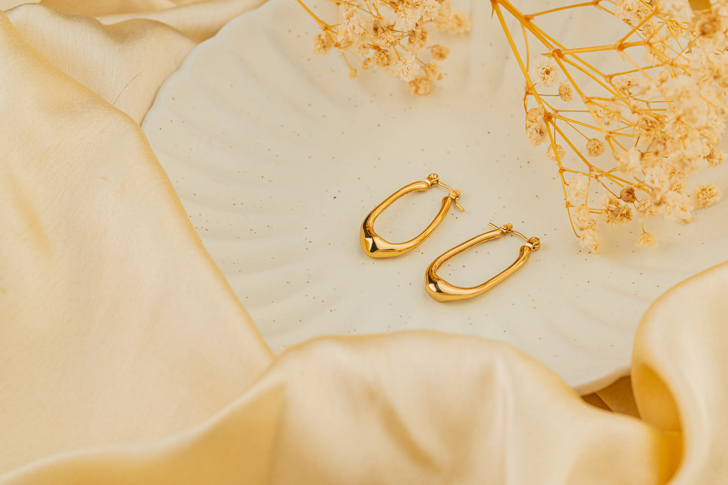 Dune – Sculpted 18K Gold Plated Hoop Earrings