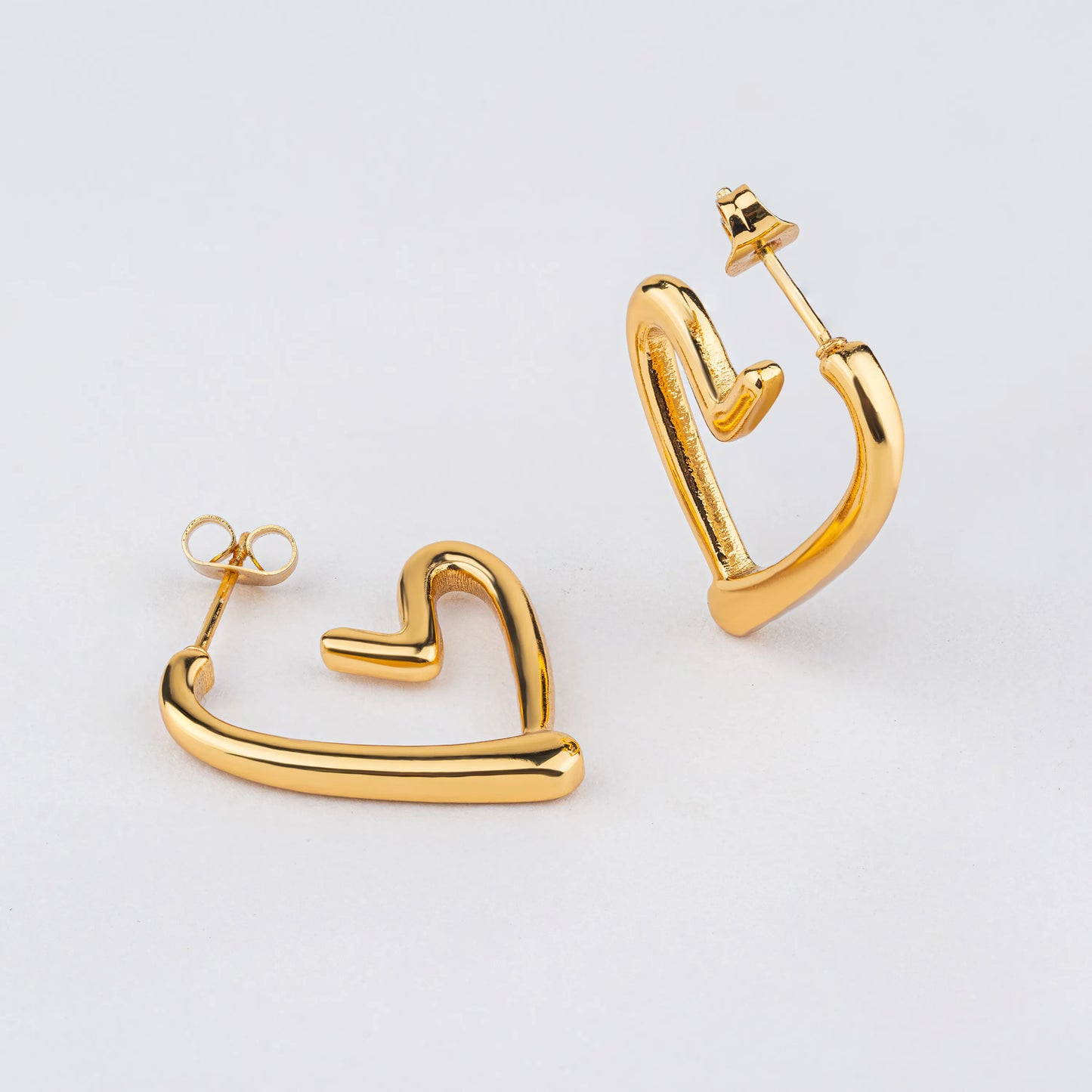 Trace – Gold Plated Heart Outline Stud Earrings
