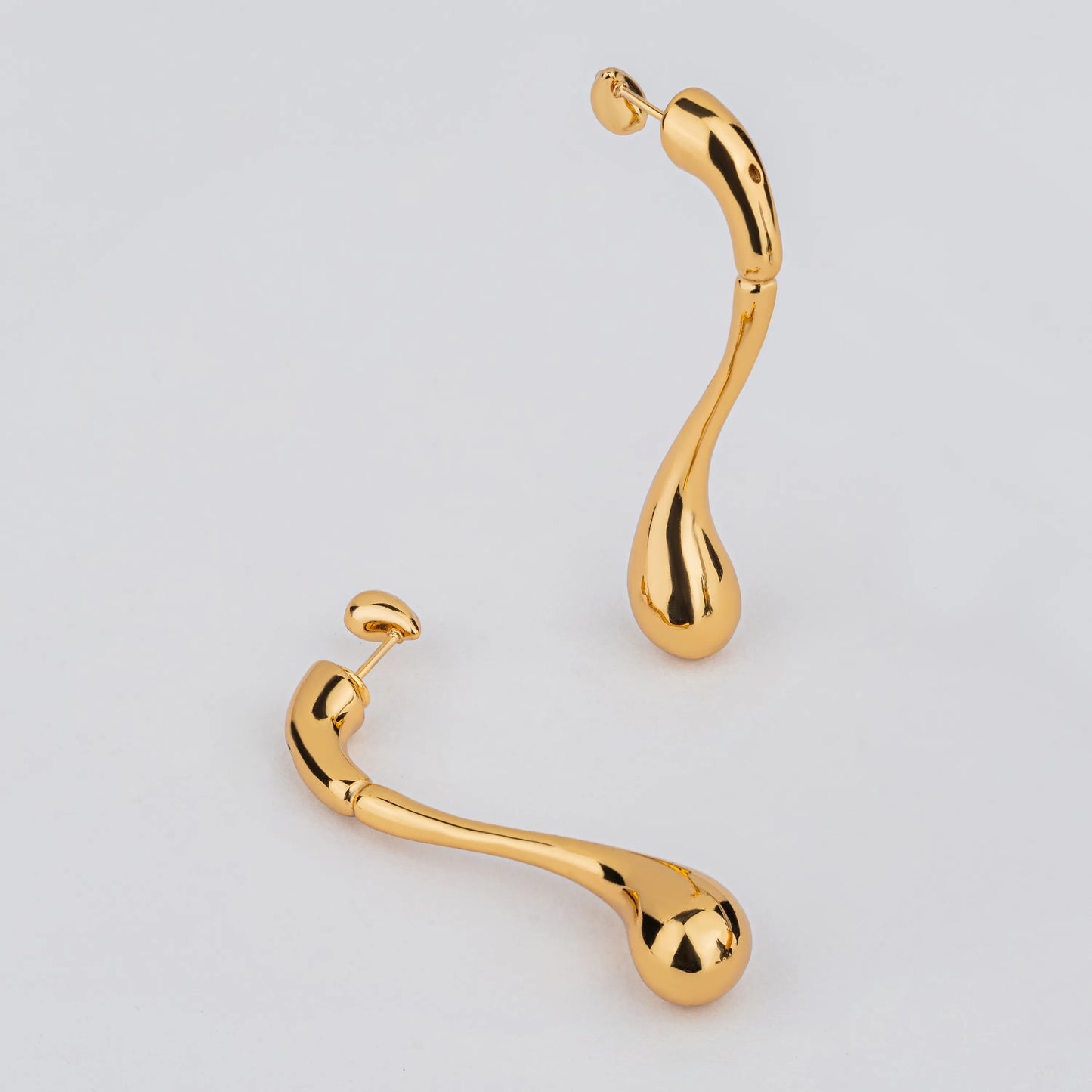 Dropback – 18K Gold Plated Sculptural Earrings