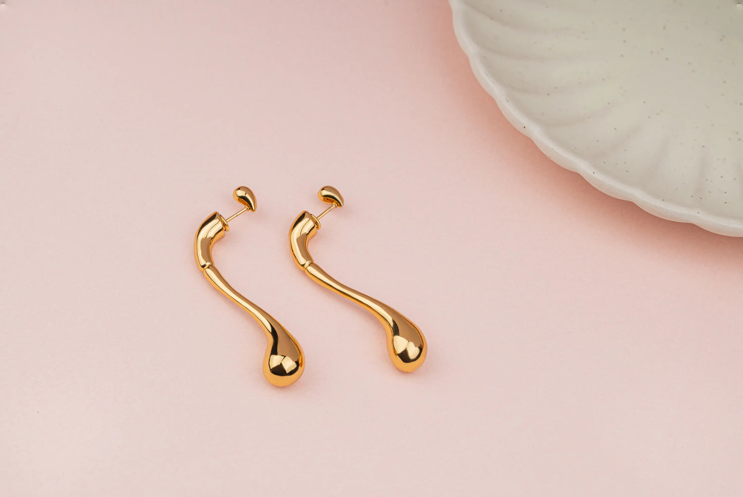 Dropback – 18K Gold Plated Sculptural Earrings