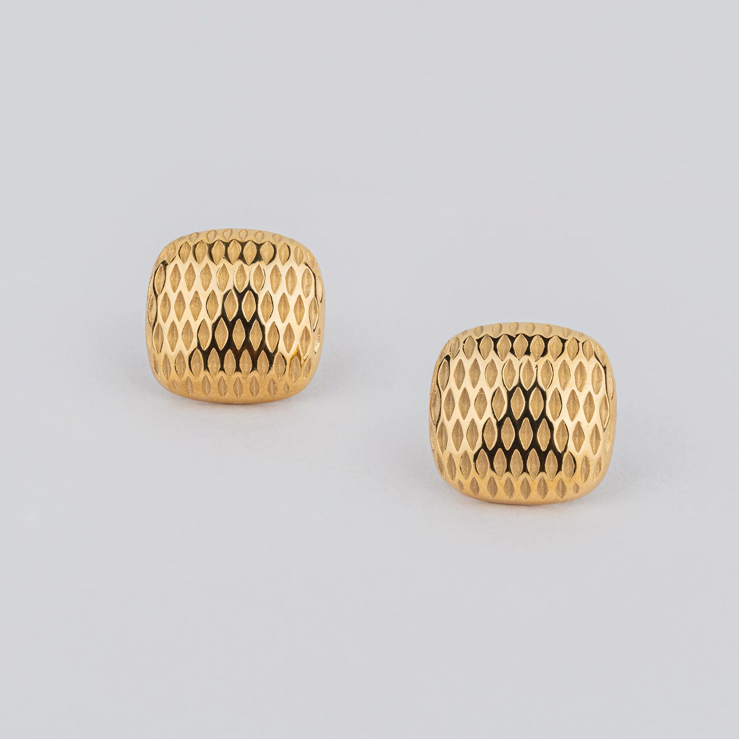 Pave – 18K Gold Plated Embossed Stud Earrings