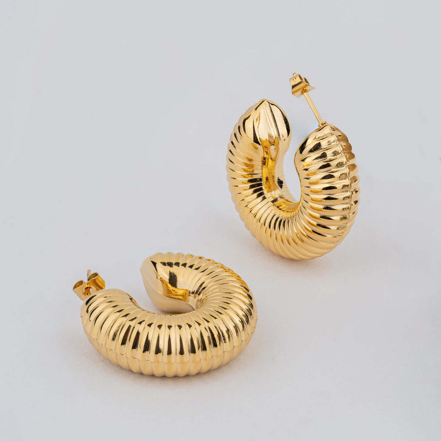 Cocoon – 18K Gold Plated Ridged Hoops