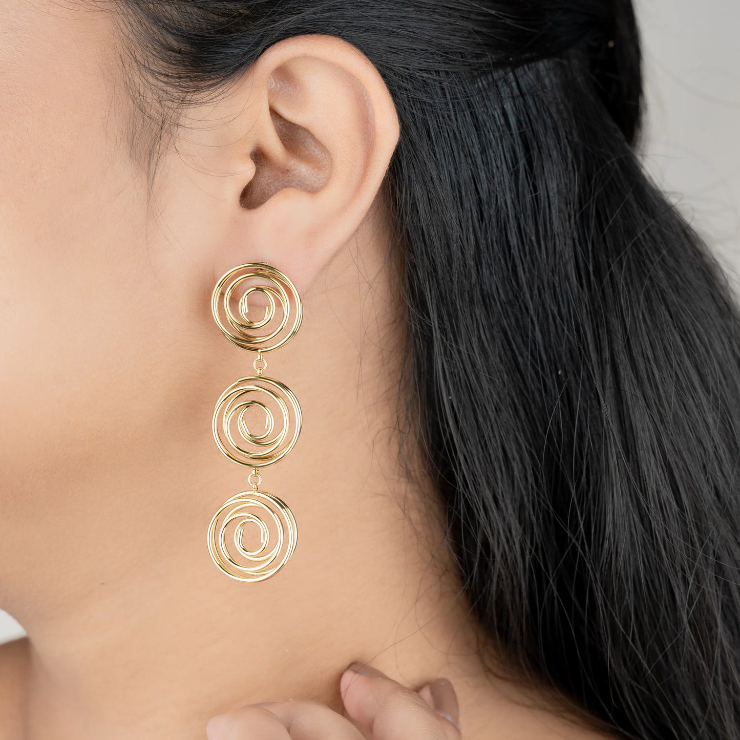 Twist – 18K Gold Plated Spiral Drop Earrings
