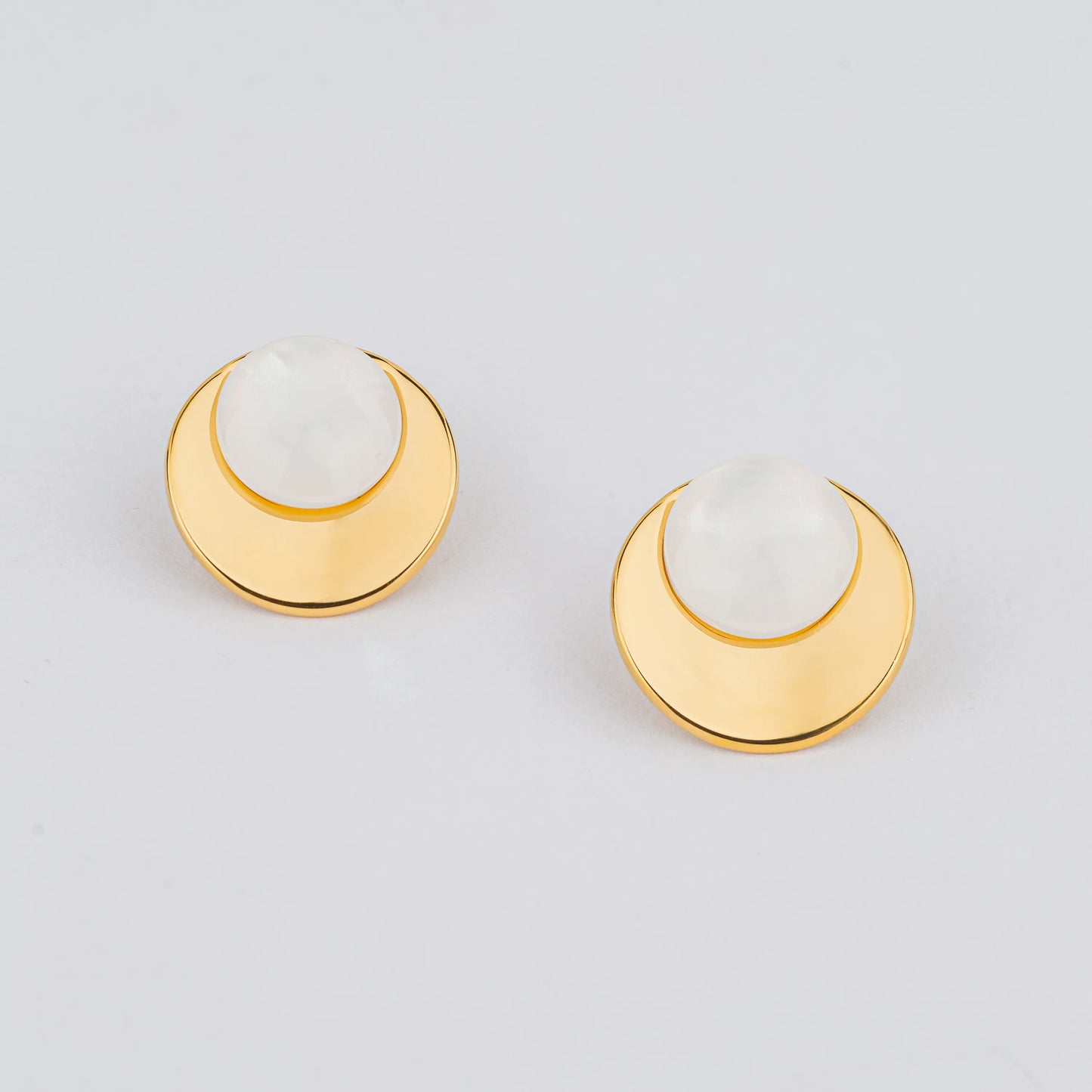 Glowdrop – 18K Gold Plated Stud Earrings with White Dome Center