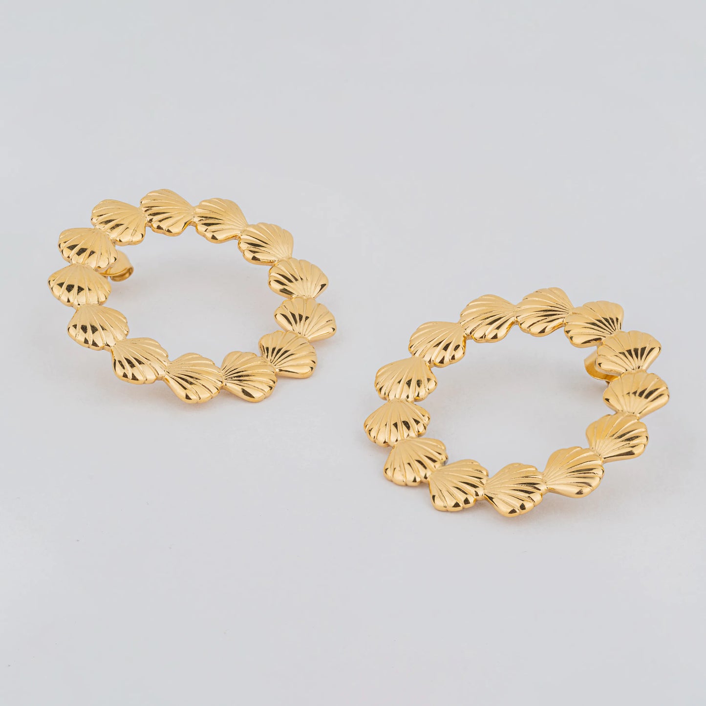 Sea Loop – 18K Gold Plated Shell Motif Hoop Earrings